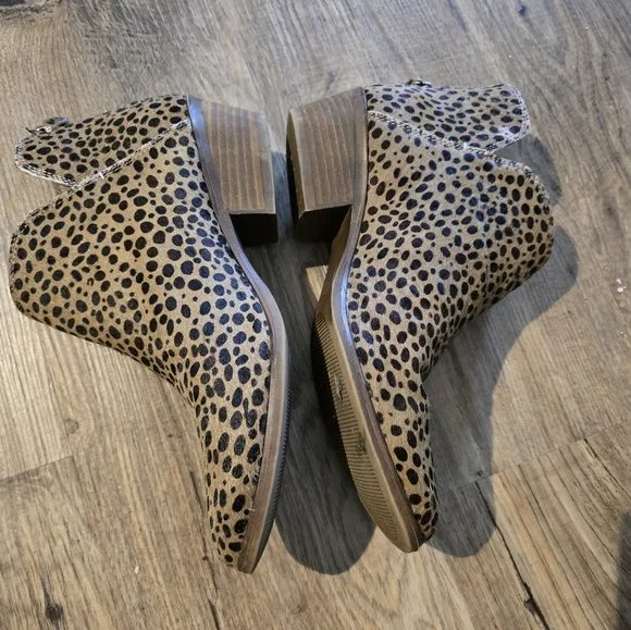 ⚡️Michael Shannon Spotted Animal Print Calfskin Booties - Size 9½ - Picture 3 of 5